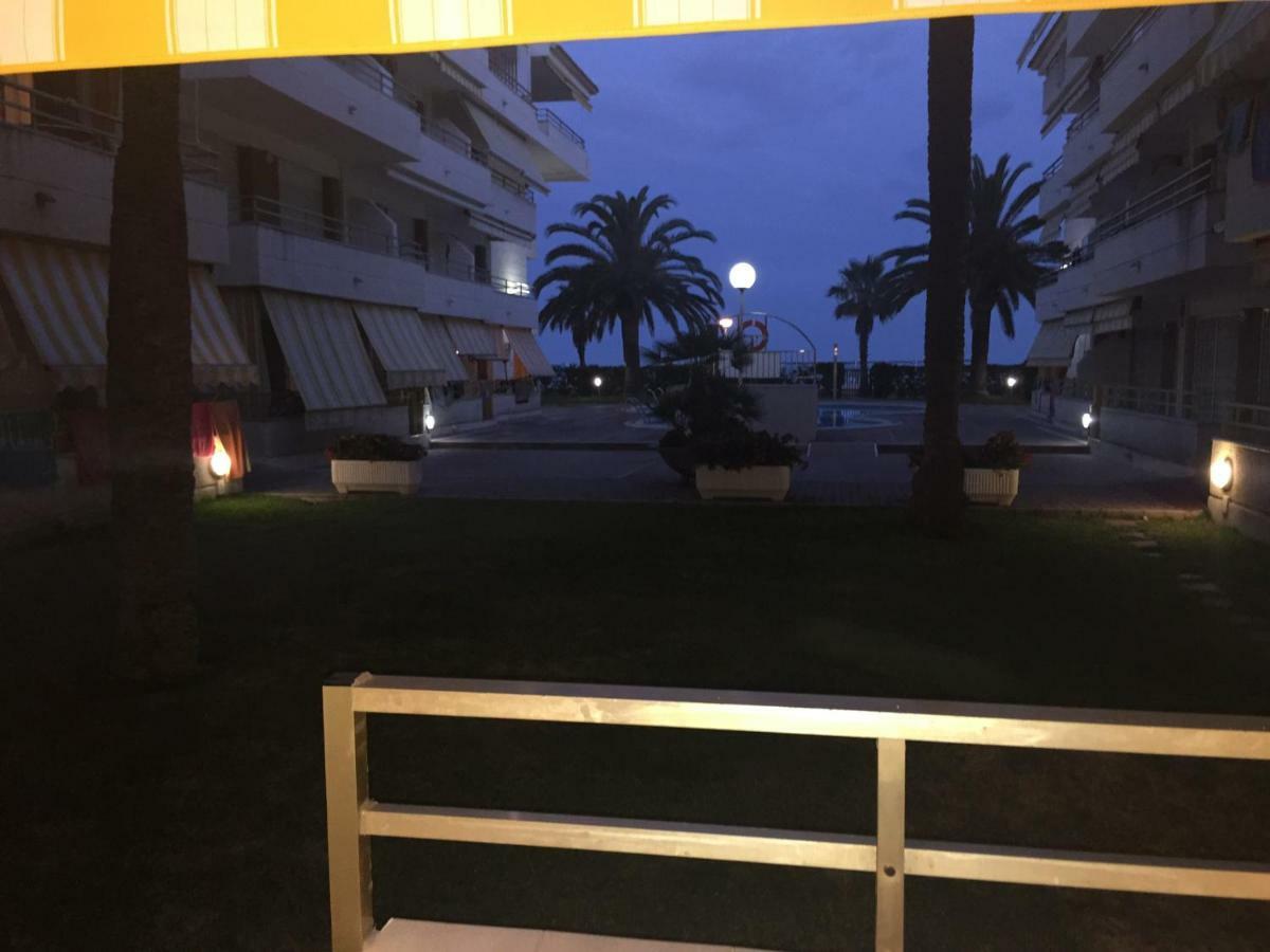 Apartaments Colibri Cambrils Bagian luar foto